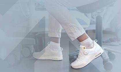 Top 5 chaussures de travail soins de sant&eacute; | EMMA